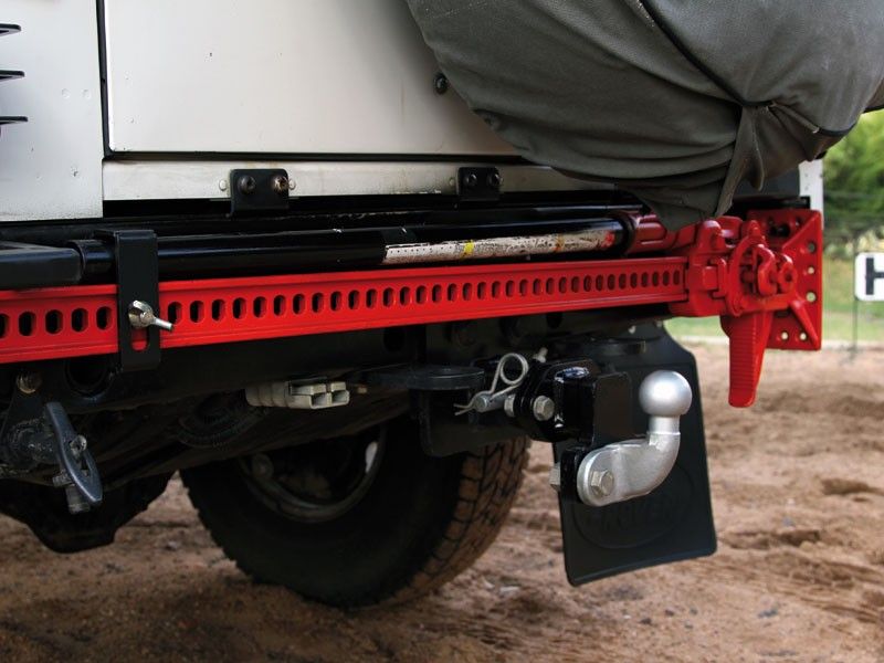 front-runner-rear-bumper-bracket-for-hi-lift-jack-1-2m-land-rover-defender-JALD001-3
