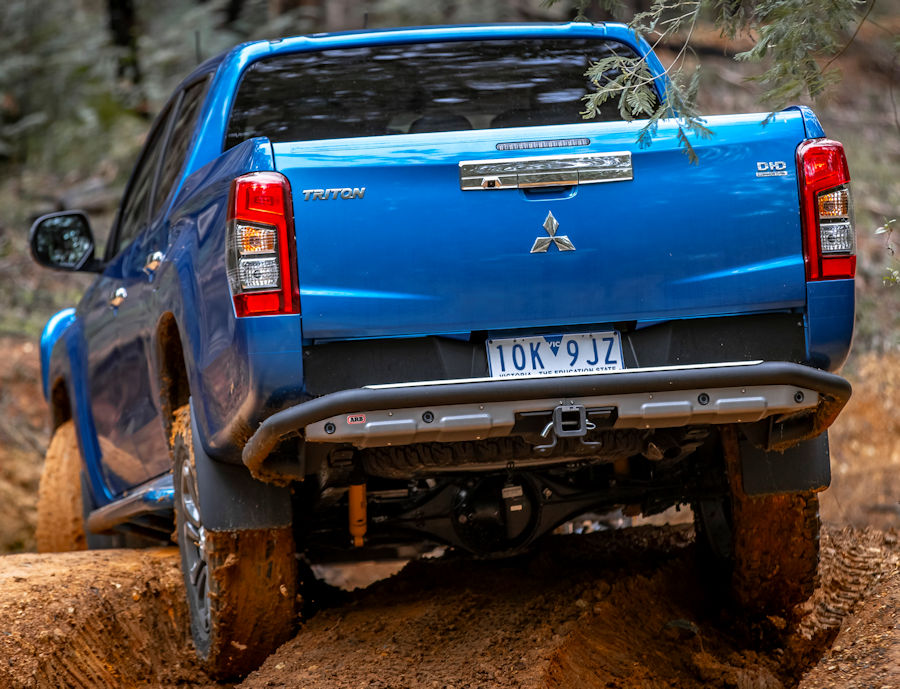 ARB-Summit RAW Heckstoßstange für Mitsubishi L200 Triton ab 2019 ARB-Summit RAW Heckstoßstange für Mitsubishi L200 Triton ab 2019