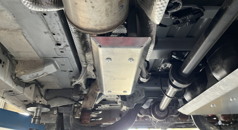 Unterfahrschutz Ford Transit Custom 4x4 ab `25, Abgassensoren