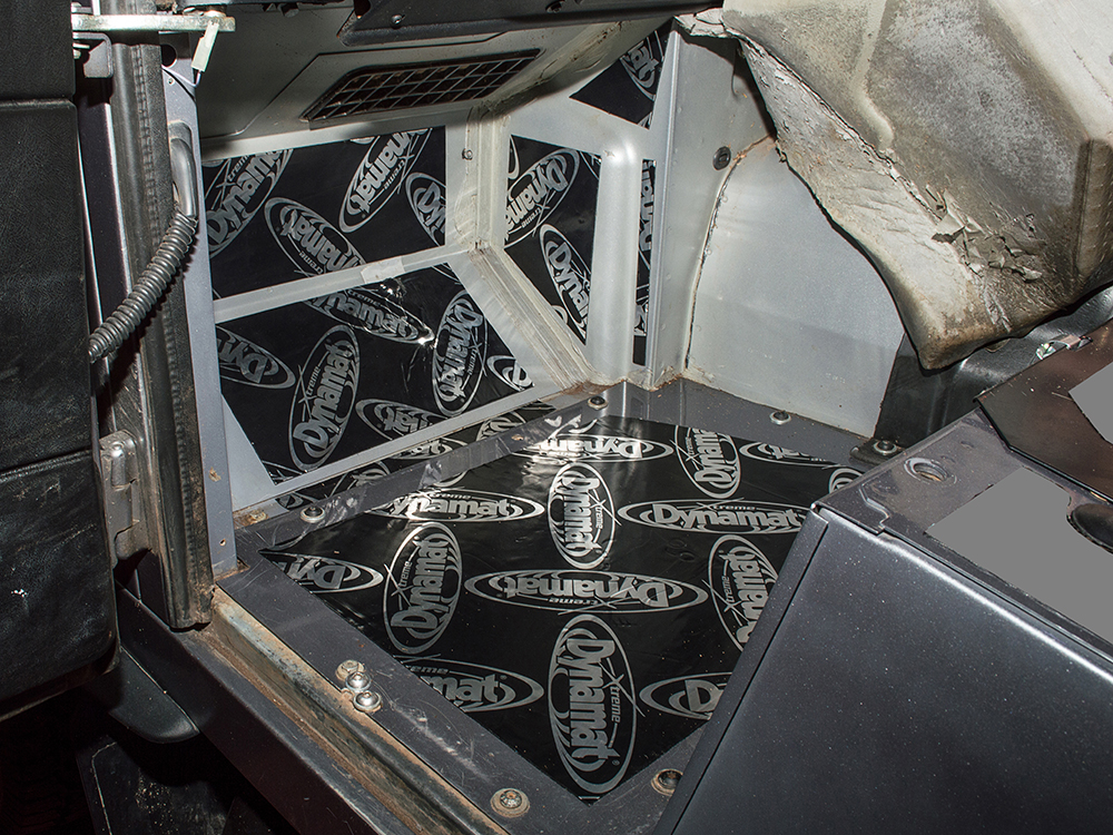 DA8083_passenger Dämmmatten Kit Fußraum Defender TD4 Dynamat