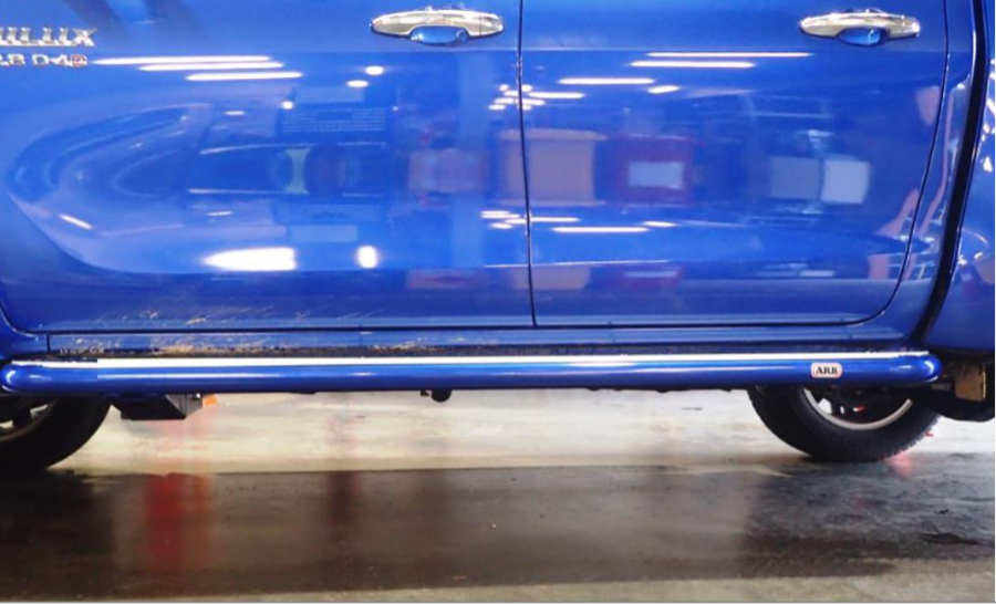 ARB Side Steps TOYOTA Hilux Revo ab `21 Doka, Xtra, ohne Endstücke ARB Side Steps TOYOTA Hilux Revo ab `21 Doka, Xtra, ohne Endstücke