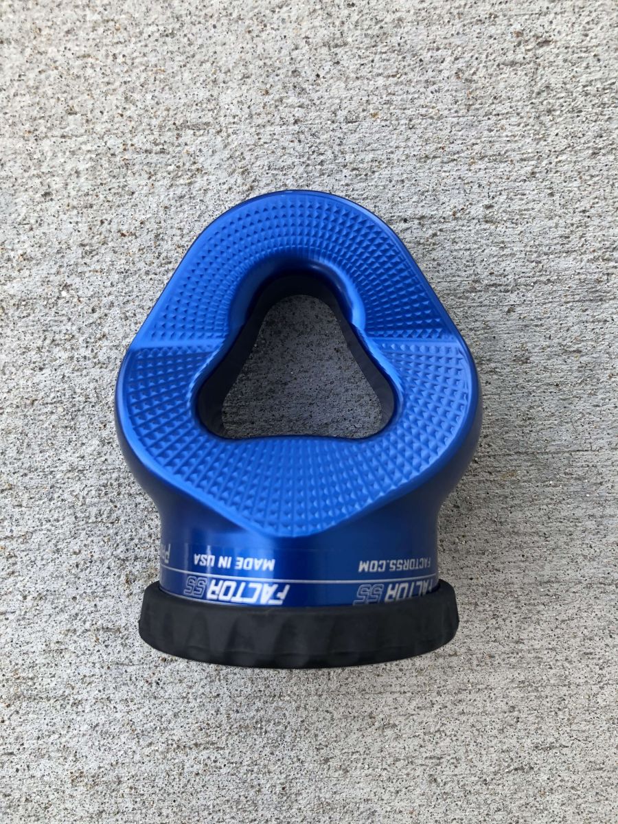 ''FACTOR 55'' PROLINK ''E'' EXPERT WINCH SHACKLE MOUNT, BLUE ''FACTOR 55'' PROLINK ''E'' EXPERT WINCH SHACKLE MOUNT, BLUE
