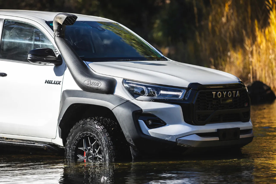 Safari Snorkel ARMAX Flare Kit FK2 für SS123HP, GR Sport EU Modell Safari Snorkel ARMAX Flare Kit FK2 für SS123HP, GR Sport EU Modell
