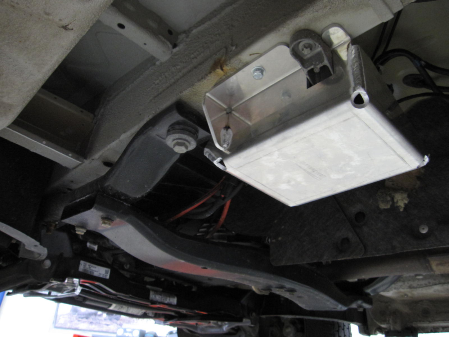 Unterfahrschutz Mercedes Sprinter 907 18-12/2021 Automatik, Kraftstofffilter Unterfahrschutz Mercedes Sprinter 907 18-12/2021 Automatik, Kraftstofffilter