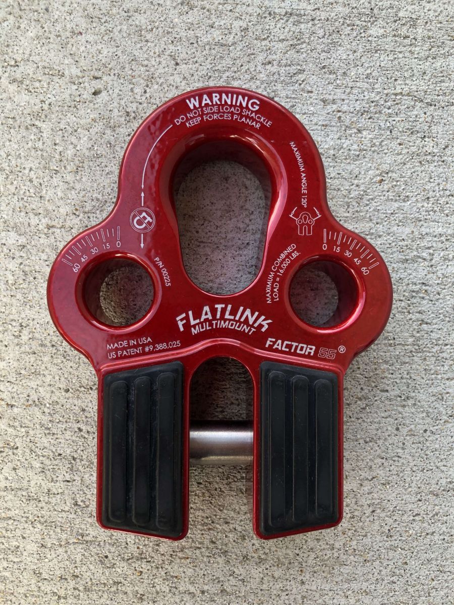 ''FACTOR 55'' FLATLINK MULTIMOUNT WINCH SHACKLE MOUNT, RED