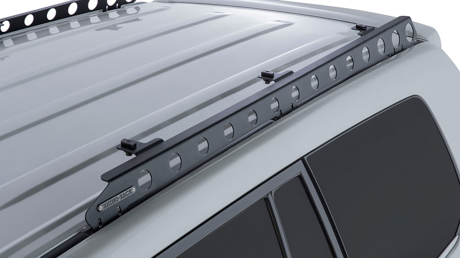 Rhino Rack ''Backbone'' Montagekit Toyota LC J200, halbes Dach Rhino Rack ''Backbone'' Montagekit Toyota LC J200, halbes Dach