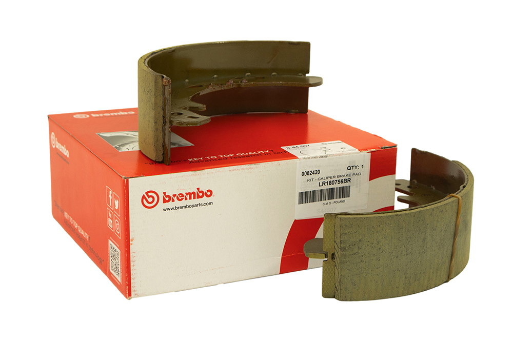 LR180756BR Brembo Handbremsenbacken LT230 Getriebe