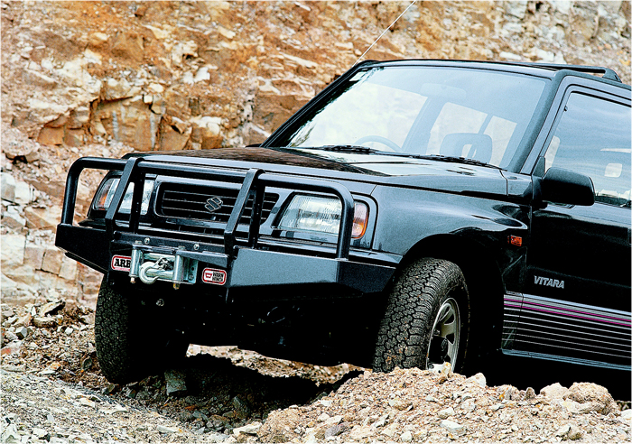 ARB-Windenstoßstange Vitara 2-trg. #3426010 bis 1998 ARB-Windenstoßstange Vitara 2-trg. #3426010 bis 1998