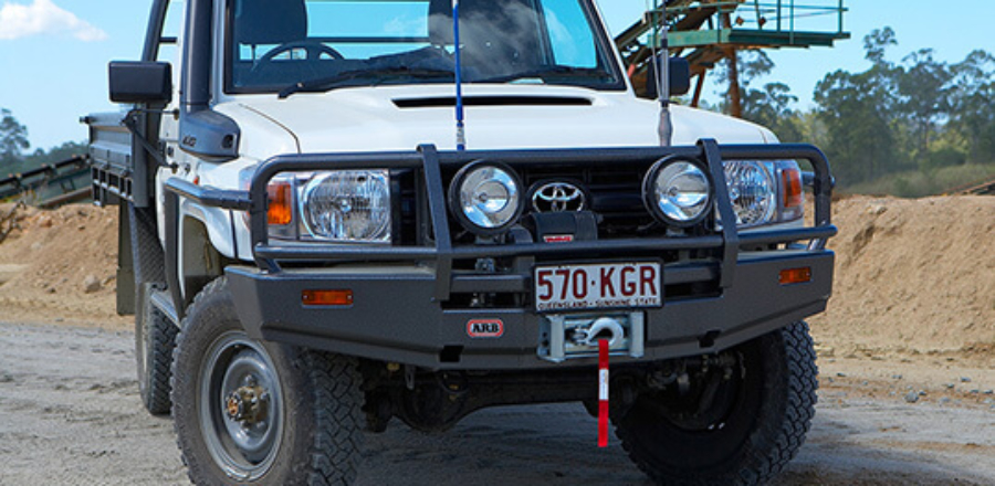 ARB-Windenstoßstange Toyota HZJ 7, o.KV, 07->, o.Scheinwerferausschn., m. Airbag ARB-Windenstoßstange Toyota HZJ 7, o.KV, 07->, o.Scheinwerferausschn., m. Airbag