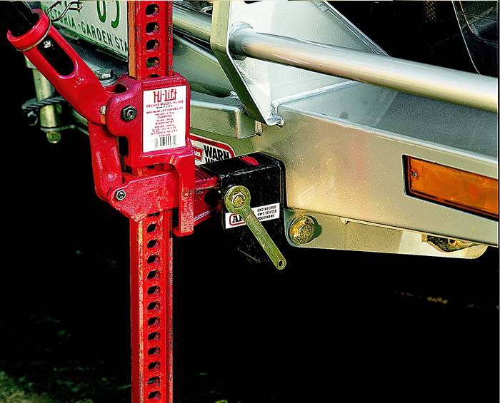Hi-Lift Aufnahme zum sicheren Halt, für ARB-Stoßstange Hi-Lift Aufnahme zum sicheren Halt, für ARB-Stoßstange